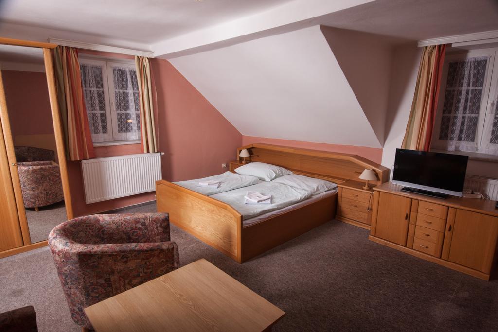 Hotel Haltrava Klenci pod Cerchovem Camera foto