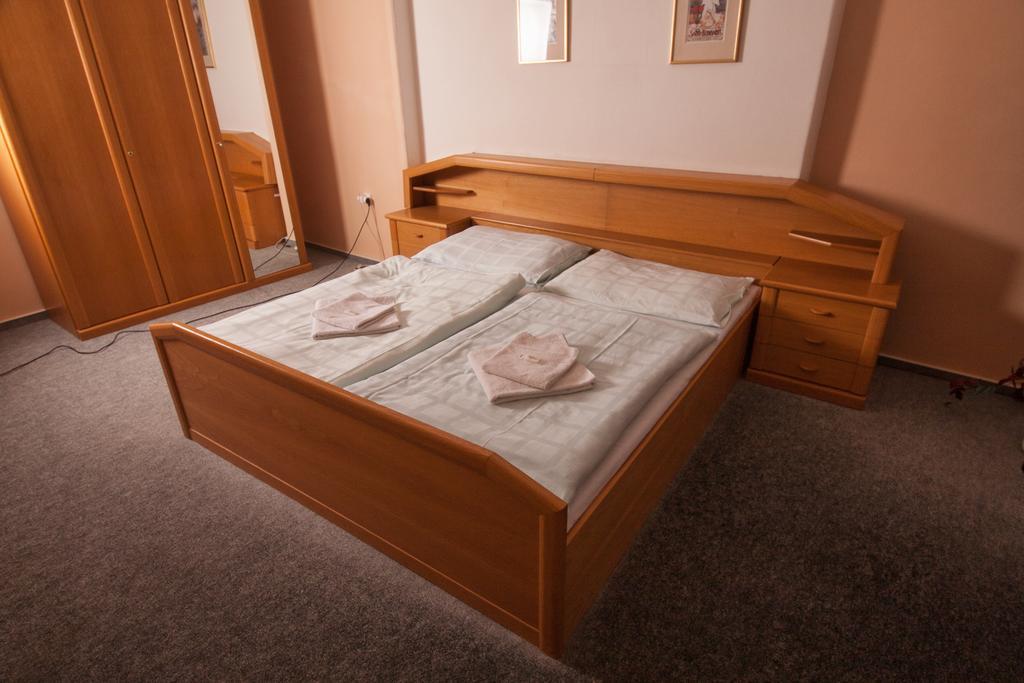 Hotel Haltrava Klenci pod Cerchovem Camera foto